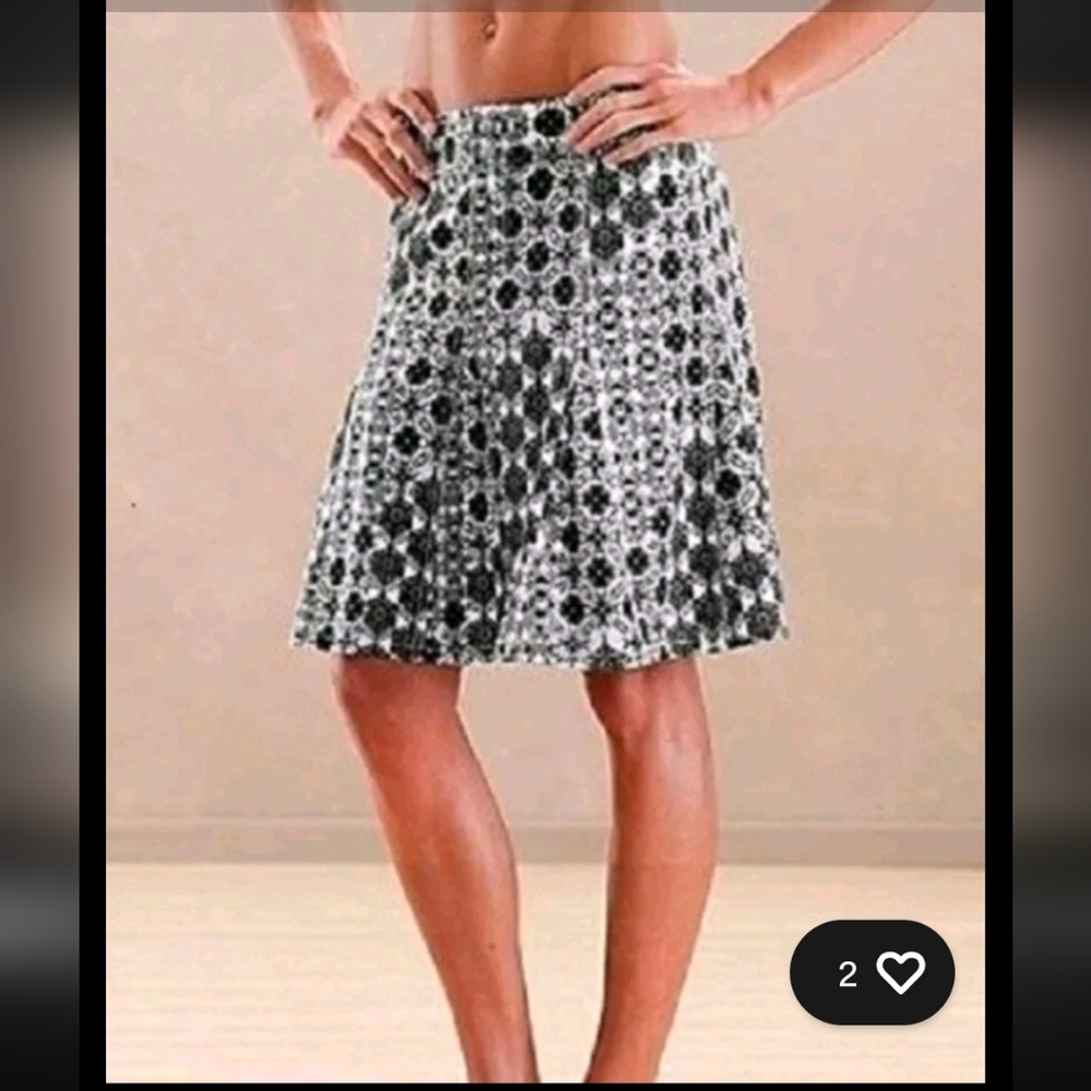 Athleta Black & White Patterned Printed A-Line Whatever Skirt Skort Womens 8